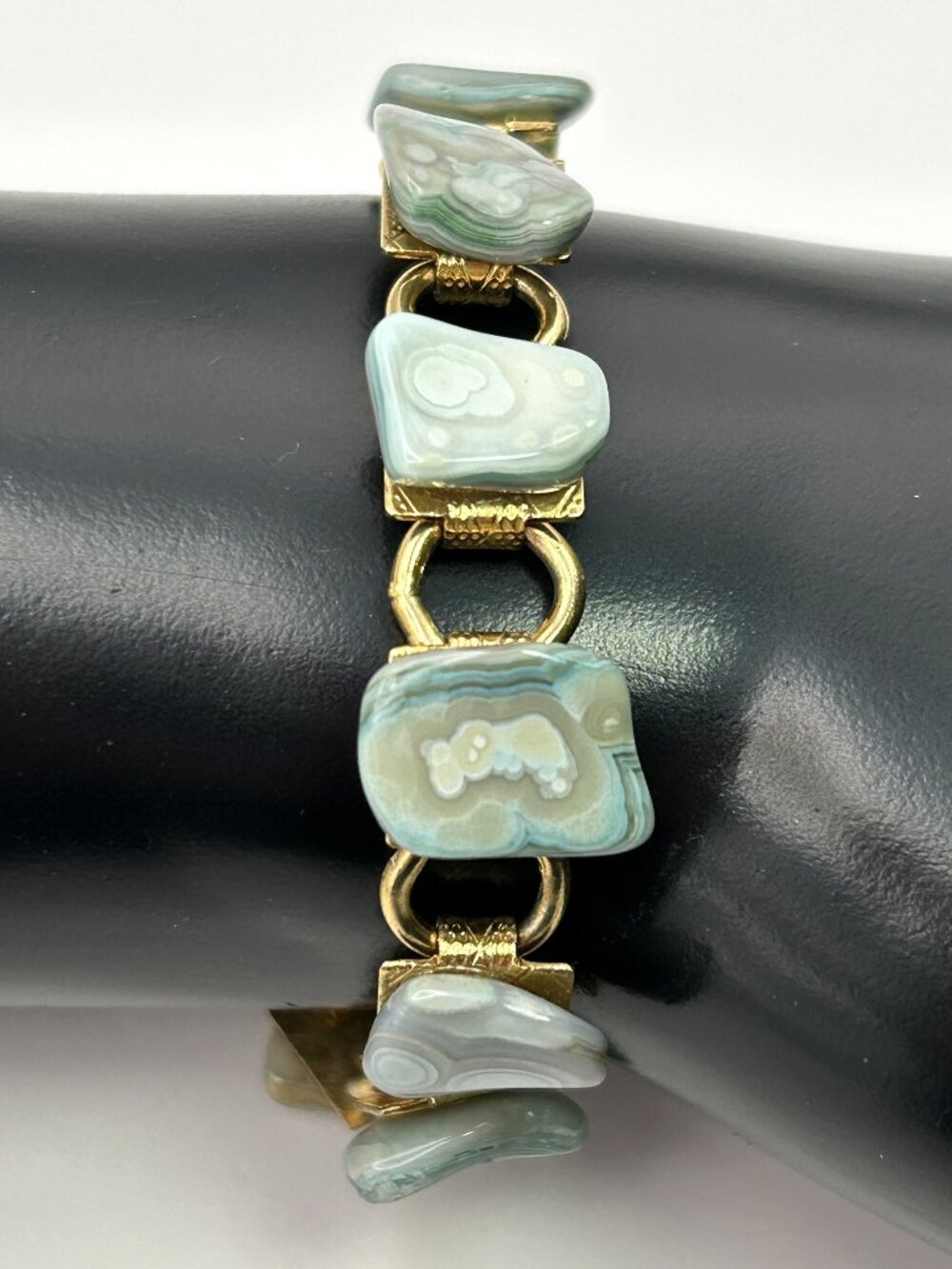Natural Banded Agate Quartz Aqua Bracelet Orbicular Stone Gold Tone Link